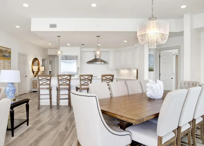 Four Bedroom Gulf Front With Expansive Balcony * Pensacola