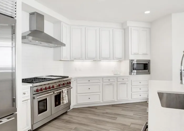 Four Bedroom Gulf Front With Expansive Balcony