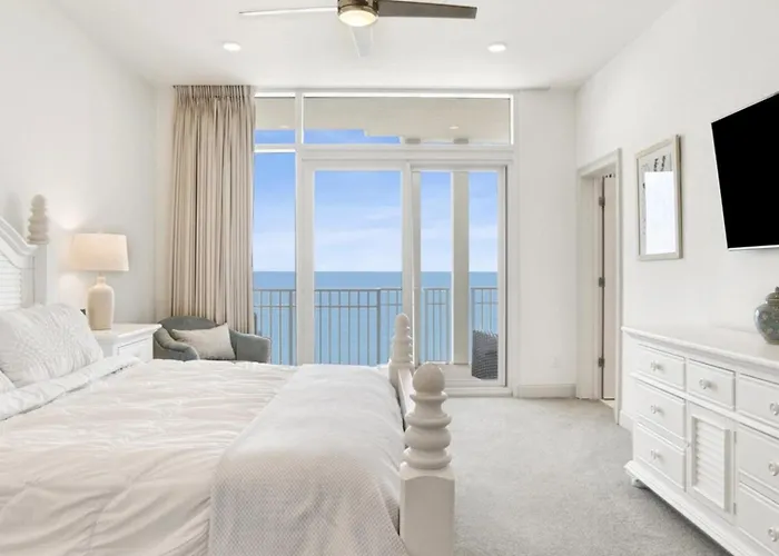 Four Bedroom Gulf Front With Expansive Balcony Pensacola