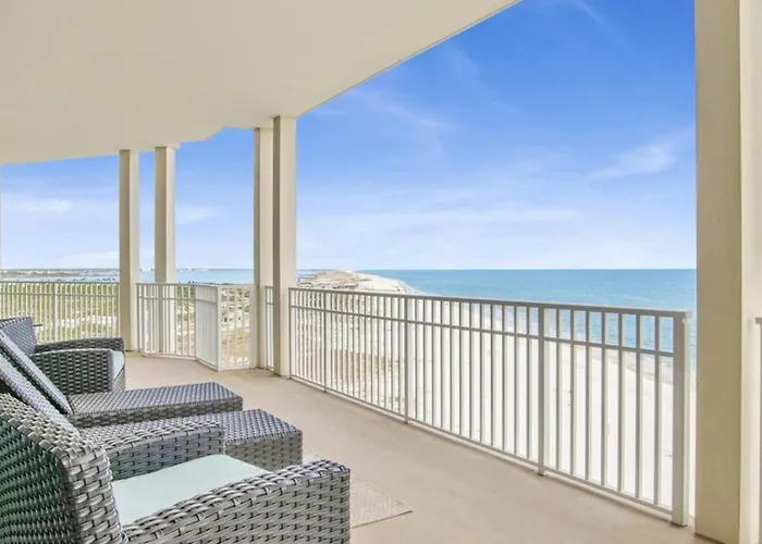 Four Bedroom Gulf Front With Expansive Balcony Apartment